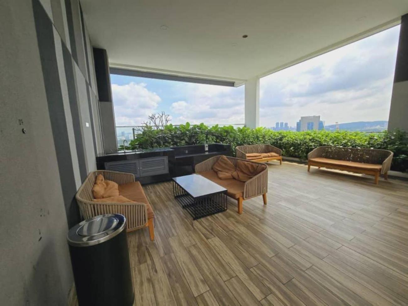 The Luxe Colony Klcc Appartement Kuala Lumpur Buitenkant foto